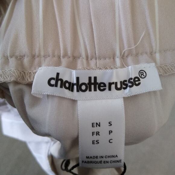 ❄️2/$5❄️[B3] Charlotte Russe NWOT Striped Paperbag Shorts - Picture 4 of 4